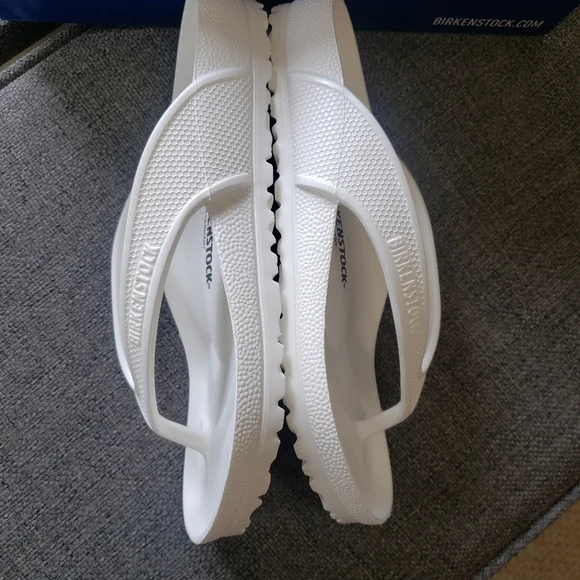 Birkenstock Women's White Sandals - Picture 3 of 7